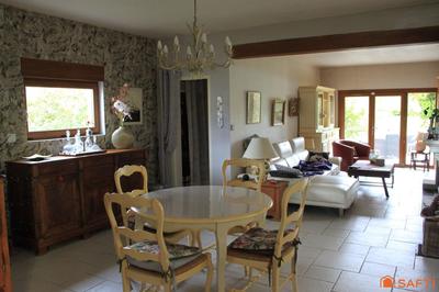 Maison - 169 m² - 5 pièces