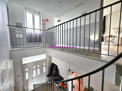 Maison - 162 m² - 6 pièces