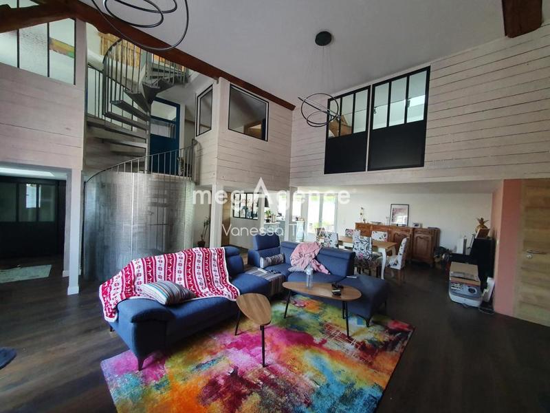 Maison - 175 m² - 6 pièces