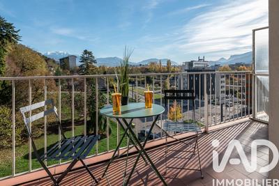 Appartement - 86 m² - 4 pièces