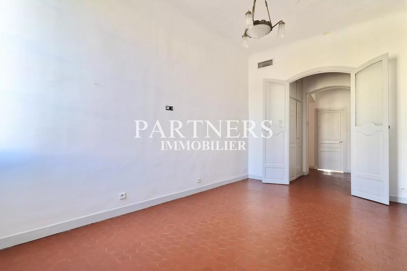 Appartement - 107 m² - 4 pièces