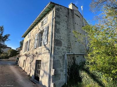 Maison de village - 120 m² - 6 pièces