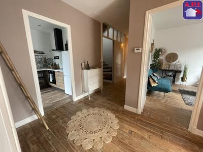 Maison - 186 m² - 8 pièces