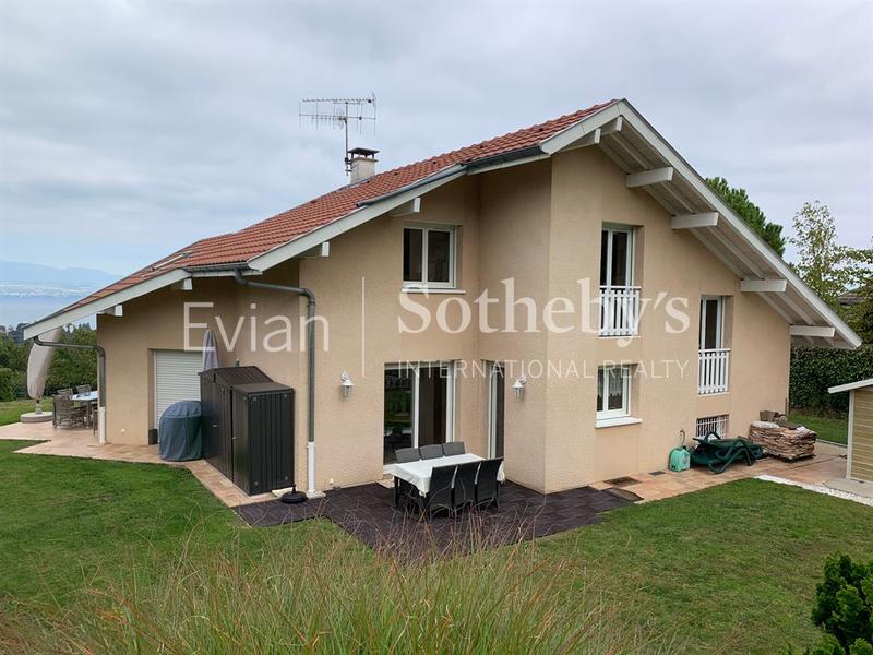 Maison - 171 m² - 5 pièces