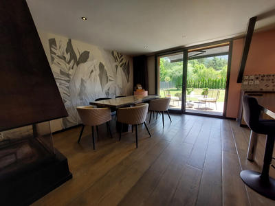 Maison - 396 m² - 14 pièces