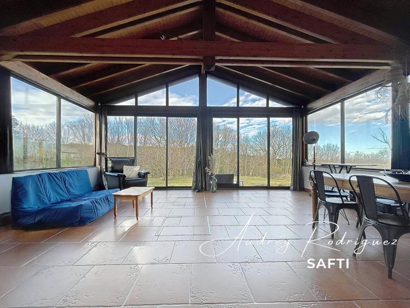 Maison - 164 m² - 6 pièces