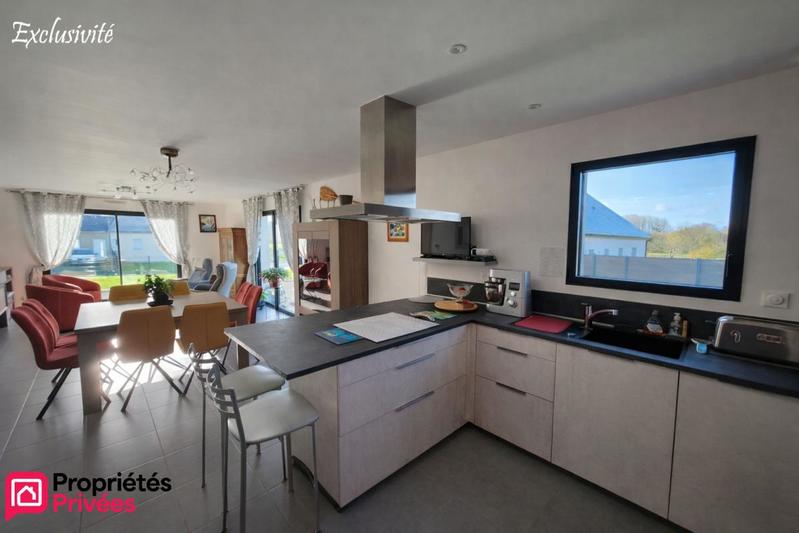 Maison - 102 m² - 5 pièces