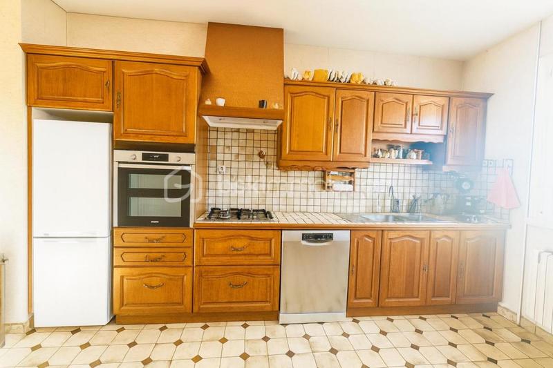 Maison de village - 165 m² - 11 pièces