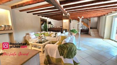 Propriété - 145 m² - 6 pièces