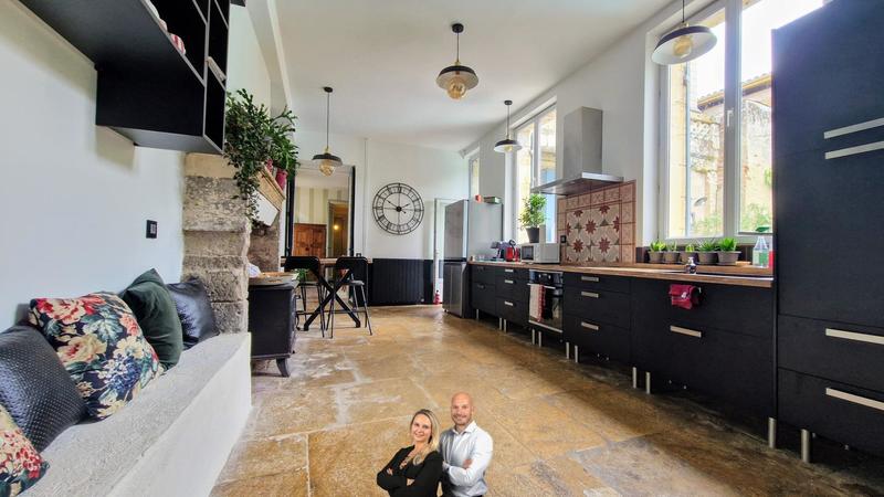 Maison - 332 m² - 10 pièces