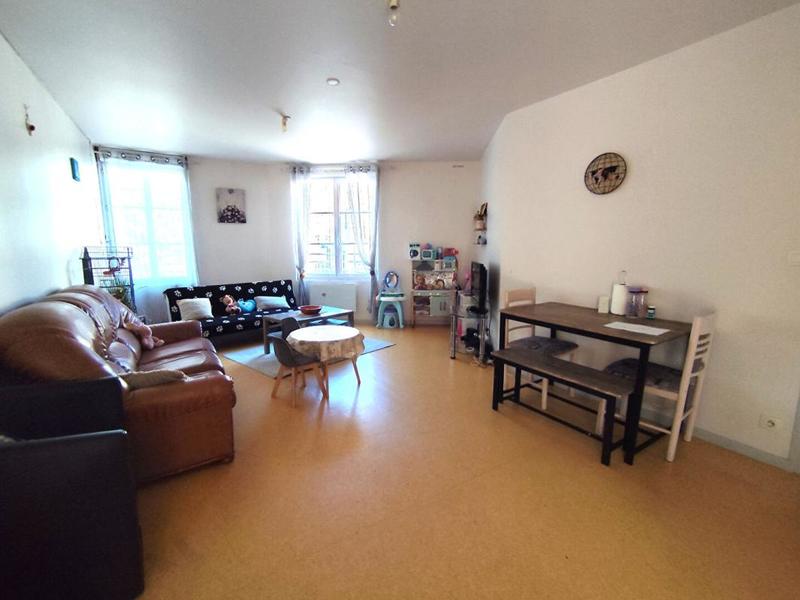 Immeuble - 180 m² - 8 pièces