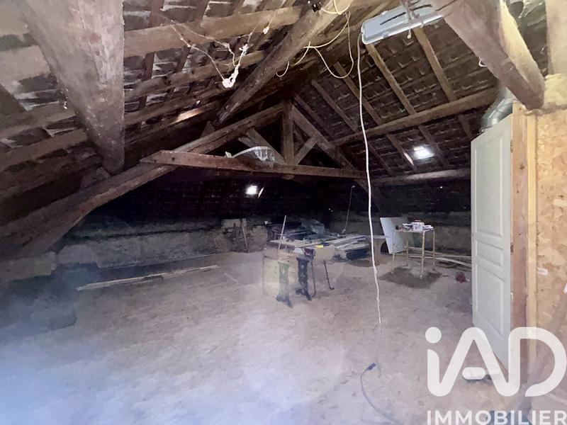 Maison - 243 m² - 8 pièces