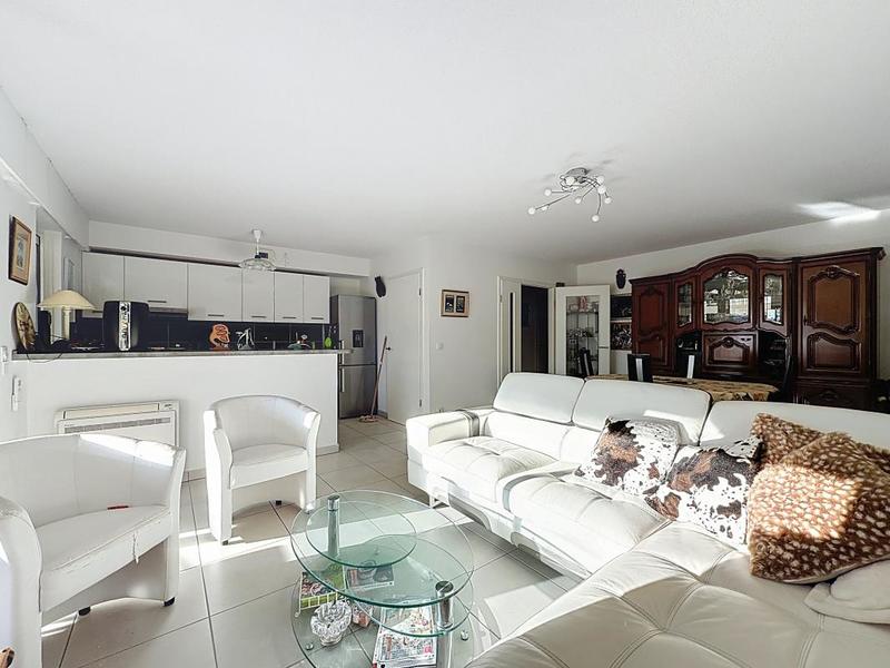 Appartement - 102 m² - 4 pièces