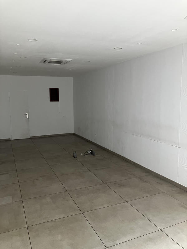 Local commercial - 60 m²