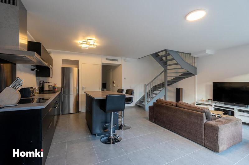 Maison - 90 m² - 5 pièces