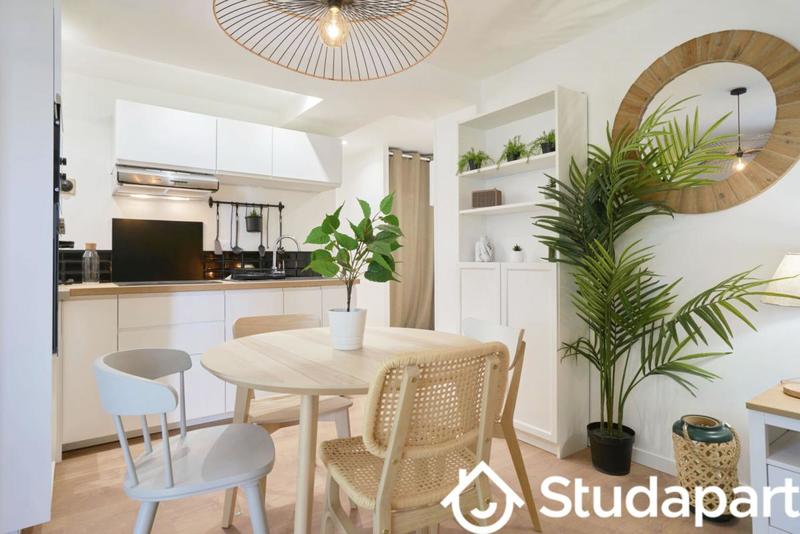 Chambre - 11 m² - 1 pièce