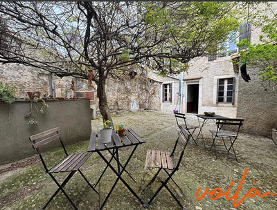 Maison - 237 m² - 8 pièces