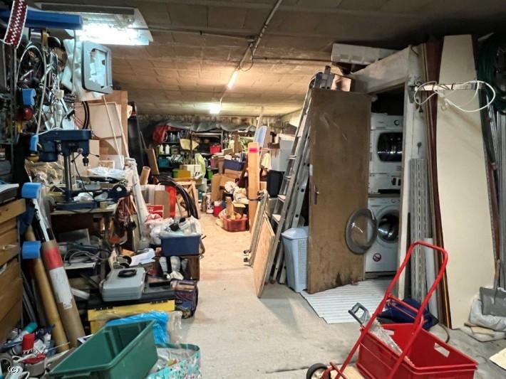 Maison - 212 m² - 7 pièces