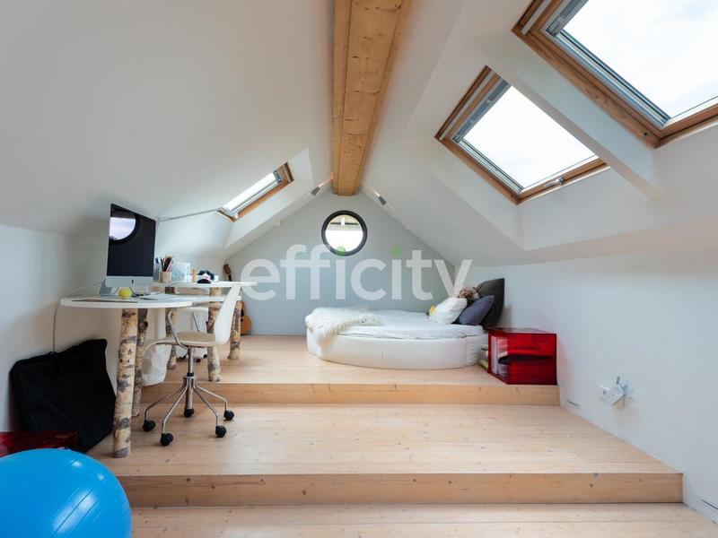 Maison - 140 m² - 4 pièces