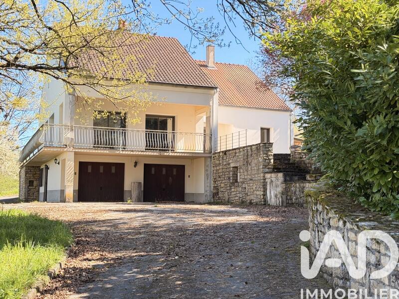 Maison - 171 m² - 7 pièces
