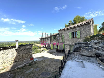 Maison - 80 m² - 3 pièces