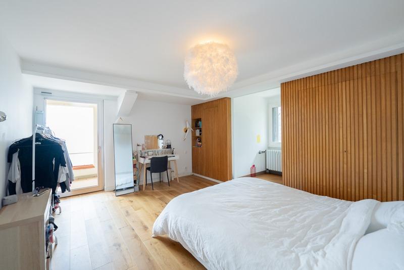 Maison - 246 m² - 6 pièces