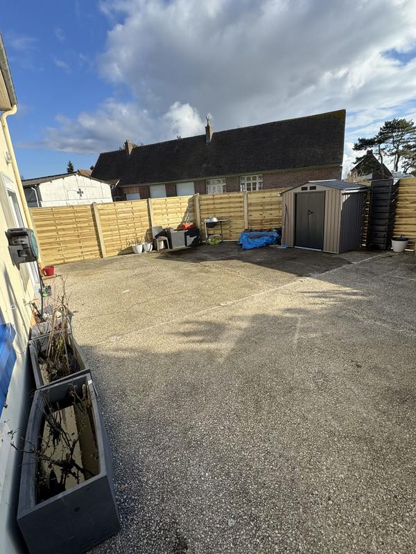 Maison - 99 m² - 5 pièces