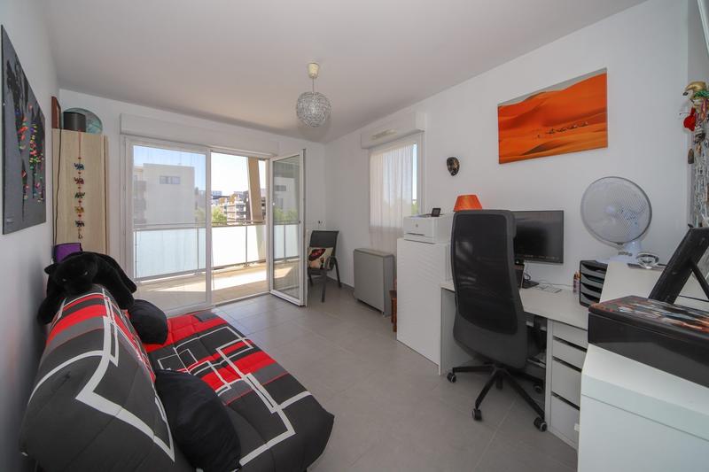 Appartement - 80 m² - 4 pièces