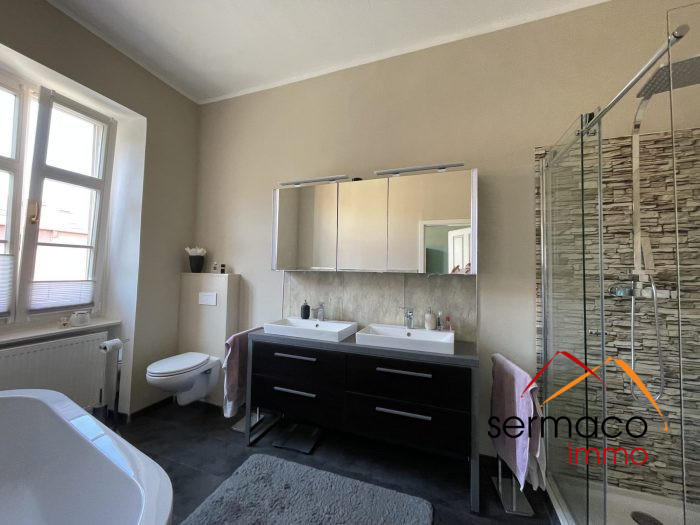 Appartement - 164 m² - 4 pièces