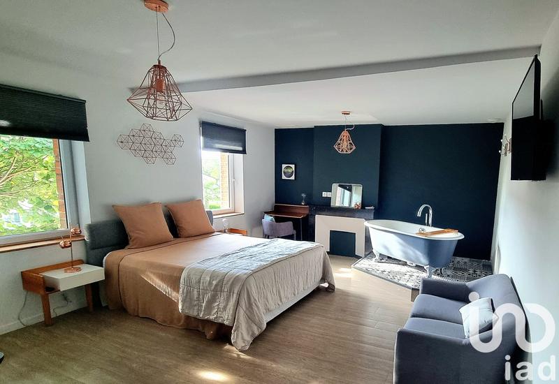 Maison - 363 m² - 10 pièces