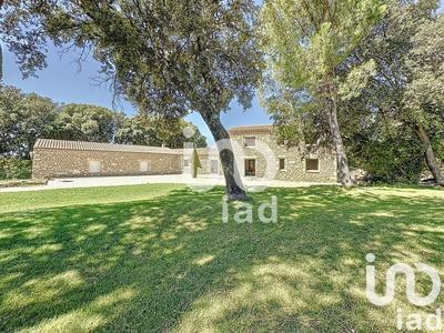 Maison - 203 m² - 7 pièces