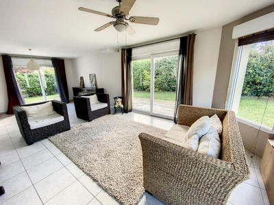 Maison - 163 m² - 6 pièces