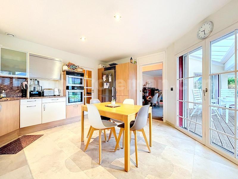 Maison - 297 m² - 7 pièces