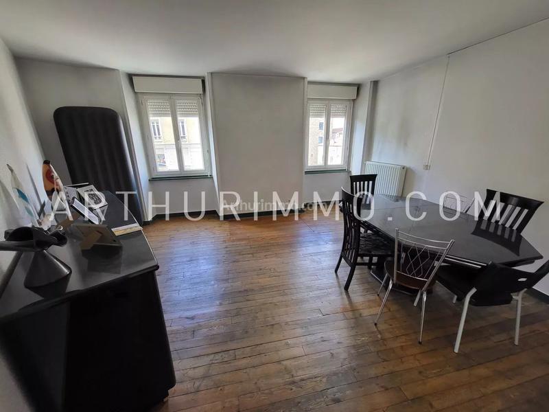 Appartement - 94 m² - 4 pièces