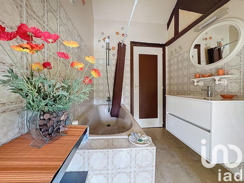 Maison - 167 m² - 8 pièces