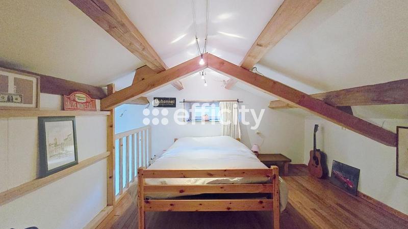 Mas - 300 m² - 11 pièces