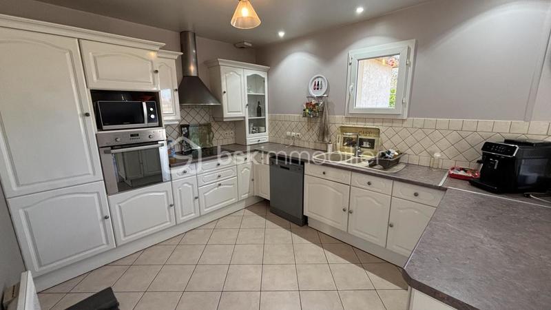 Propriété - 135 m² - 6 pièces