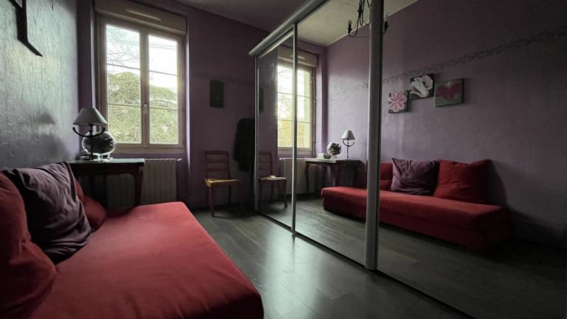 Maison - 220 m² - 9 pièces