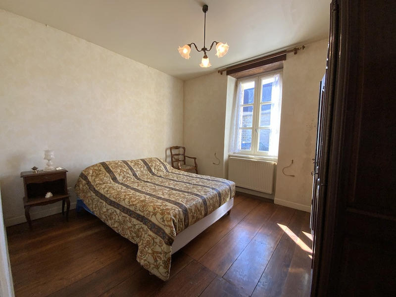 Maison - 143 m² - 7 pièces