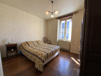 Maison - 143 m² - 7 pièces