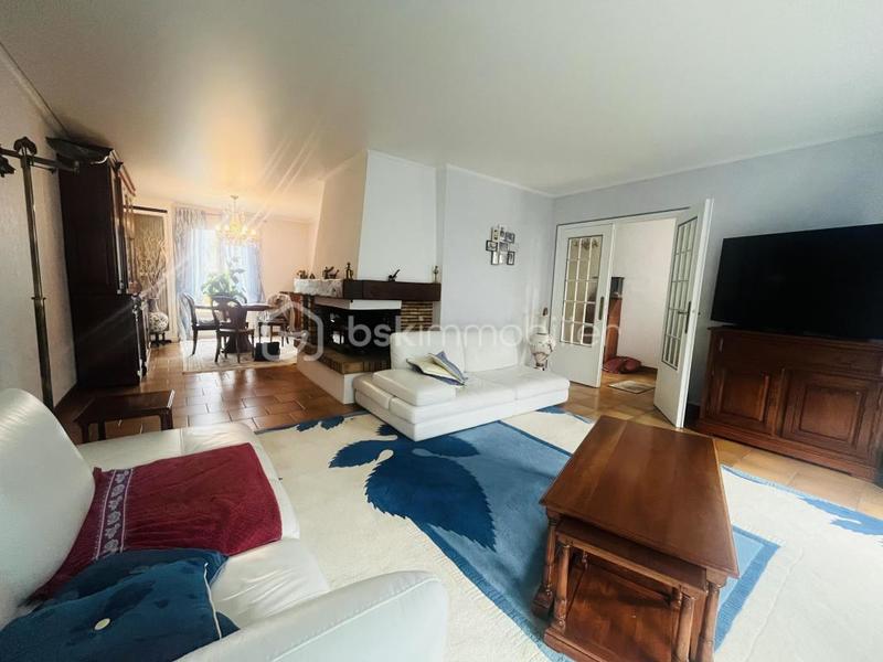 Maison - 186 m² - 6 pièces