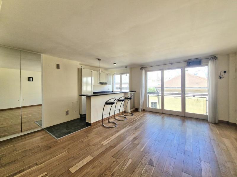 Appartement - 70 m² - 3 pièces