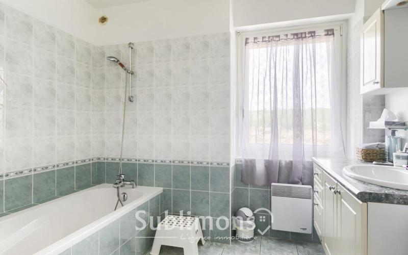 Maison ancienne - 168 m² - 6 pièces