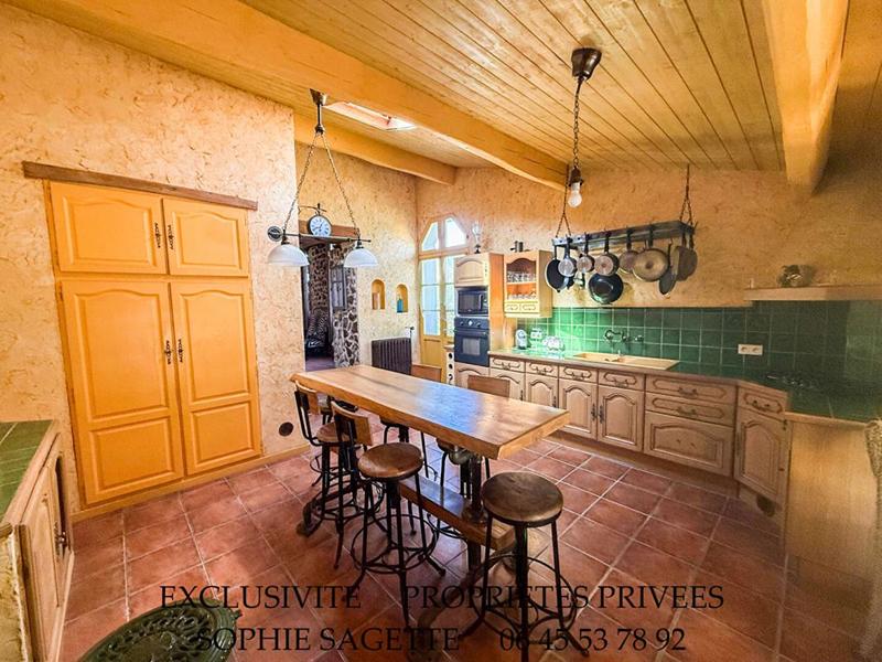 Maison - 158 m² - 6 pièces
