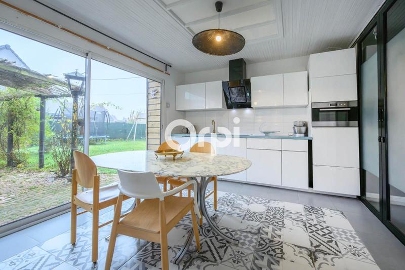 Maison - 190 m² - 6 pièces