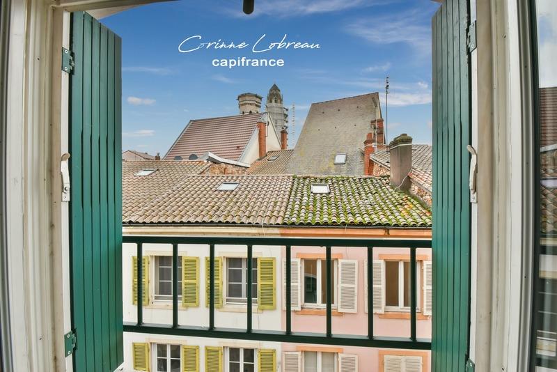 Appartement ancien - 97 m² - 3 pièces