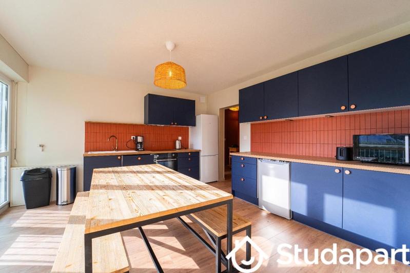 Chambre - 11 m² - 1 pièce