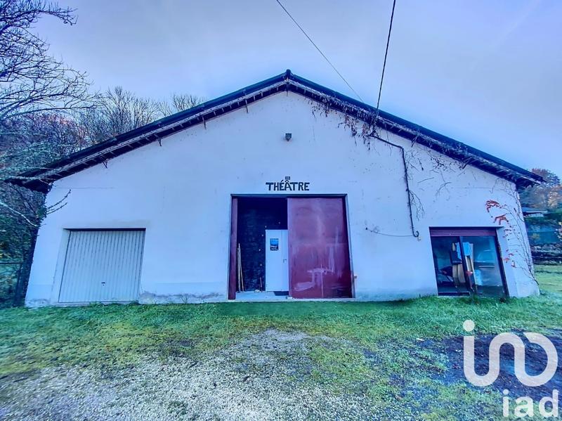 Maison - 300 m² - 4 pièces