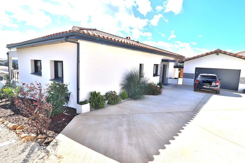 Villa - 150 m² - 5 pièces