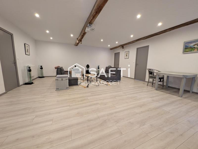 Maison - 338 m² - 11 pièces